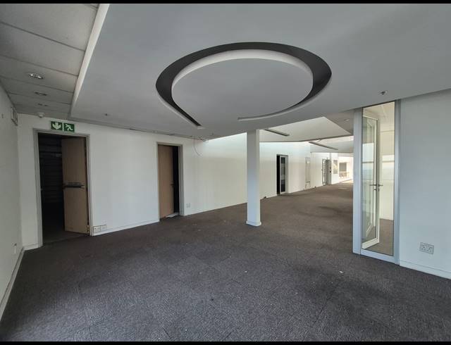 1,789M² OFFICE TO LET IN SANDTON CENTRAL